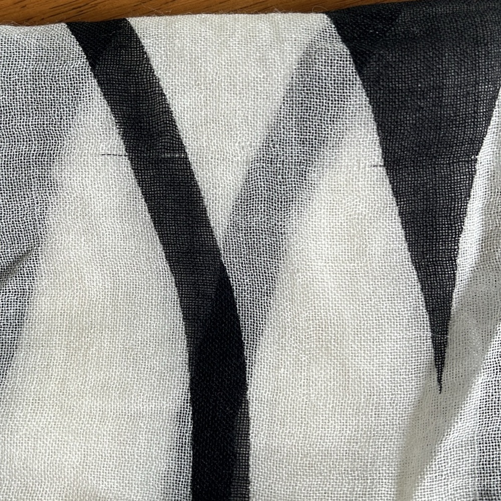 Jonathan Adler Vintage Black and White Geometric Patterned Scarf - Picture 8 of 8